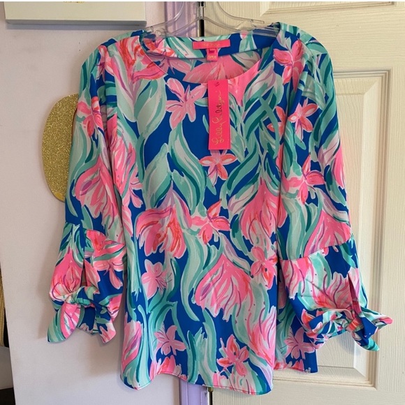 Lilly Pulitzer Langston Top - Picture 2 of 4